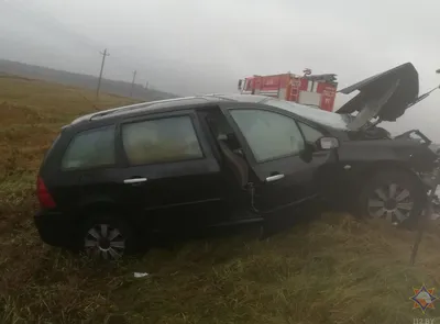 В Мостовском районе \"лоб в лоб\" столкнулись Audi и Volkswagen