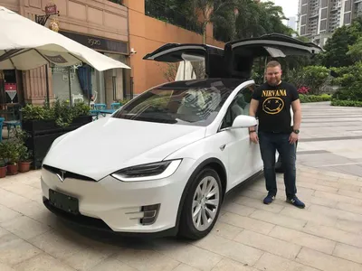 Владелец Tesla Model Y назвал 10 вещей, которые бесят в этом авто больше  всего - Российская газета