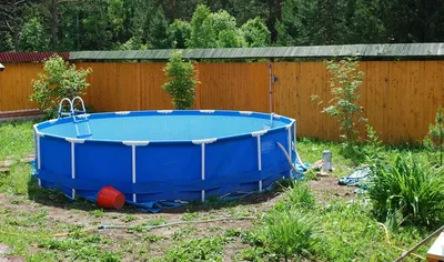 Как выбрать каркасный семейный бассейн для дачи?
