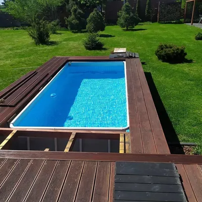 Бассейны на боковом дворе – 135 лучших фото-идей дизайна бассейна в частном  доме и на дачном участке | Houzz Россия