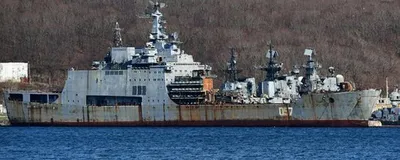 NEWSru.com :: СМИ сообщили о появлении в Средиземном море российского  военного корабля, груженного техникой