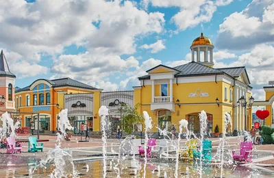 Лето: галерея на сайте Outlet Village Белая дача