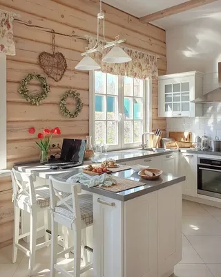 Белая кухня в деревянном доме (57 фото)