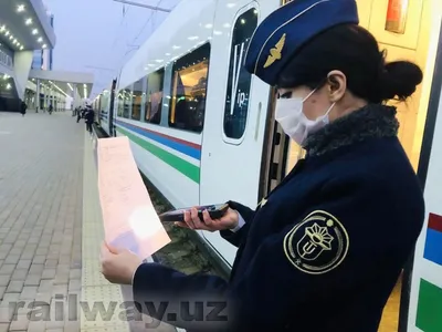 В Симферополе у представителей \"Батькивщины\" украли 54 билета на поезд -  Центр журналистских расследований