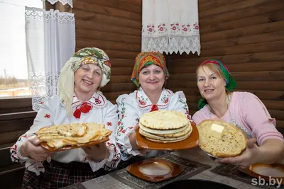 Рецепт от шеф-повара: 3 способа приготовить вкусные блины на Масленицу -  UssurMedia.ru