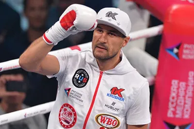 Sergei Kovalev on Instagram: \"С днём Бокса всех боксёров и любителей бокса🥊  Здоровья! Удачи! Побед! 💪🏼✊🏼👍🏼 #Ковалёв #крашер #бокс #чемпион  #трехкратныйчемпионмира #деньбокса #сднёмбокса\"