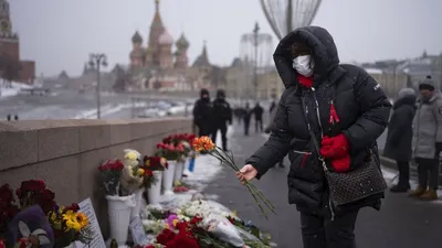 P1220827 | Борис Немцов Место убийства Бориса Немцова На Бол… | Flickr