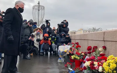 Место убийства Немцова. 2805 дней — НЕМЦОВ МОСТ