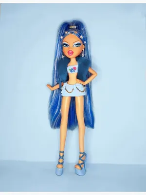 Bratz Original Fashion Doll Felicia Series 3 with 2 Outfits and Poster,  Collectors Ages 6 7 8 9 10+ - Walmart.com