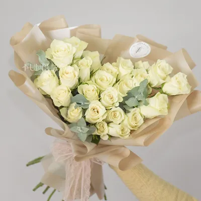 Букет белых роз – купить с бесплатной доставкой в Москве. Цена ниже!