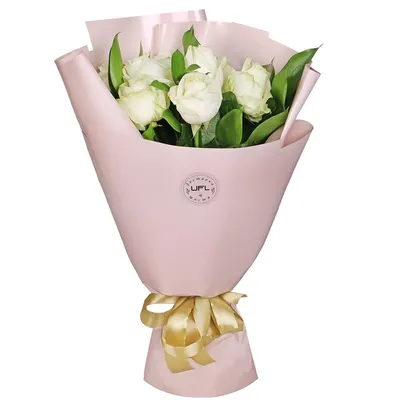 Купить букет из 17 белых роз в коробке по доступной цене с доставкой в  Москве и области в интернет-магазине Город Букетов