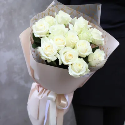 Купить Букет 7 белых роз Гамбург | UFL