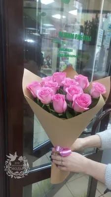 25 красных роз - купить букеты в Москве с доставкой на дом, La Bouquet