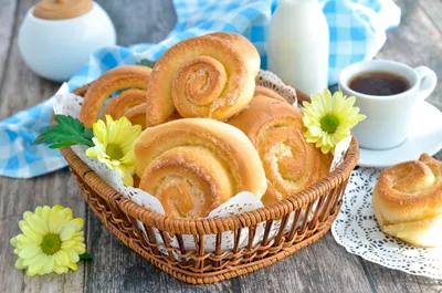 английские булочки стоковое фото. изображение насчитывающей завтраки -  20389650