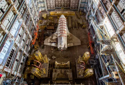 File:Buran rear view on An-225 (Le Bourget 1989).JPEG - Wikimedia Commons