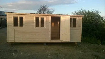 Угловая бытовка для дачи 2x2 с душем и туалетом в Московской области