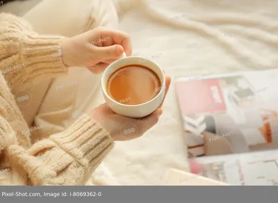 Мандруй Дешевше - Чашка кофе дома и чашка кофе на берегу моря - это две  абсолютно разные чашки кофе! | Facebook