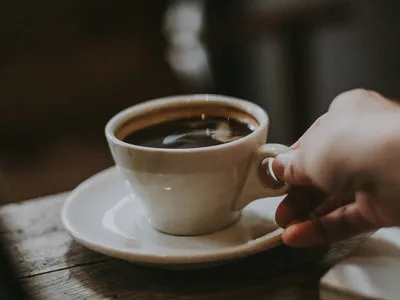 красивая чашка кофе в форме кошки, картинки с кофе милые, кофе, Hd  изображение фон картинки и Фото для бесплатной загрузки
