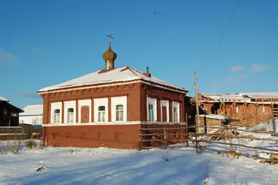 Храм-часовня Рождества Христова, Рябки (Чернушинский район), фотография.  общий вид в ландшафте