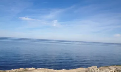 Чёрное море - голубая лагуна, крымский курорт Стоковое Фото - изображение  насчитывающей утесы, курорт: 93524724