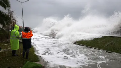 Шторм на Черном море — Фото, видео