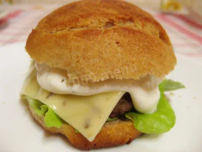 Домашний Биг бургер рецепт фото пошагово и видео - 1000.menu