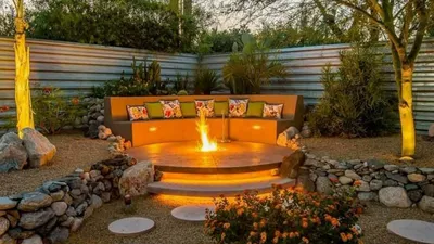 Что посадить вдоль забора на даче? Фото и идеи оформления | Landscape  design, Beautiful outdoor living spaces, Backyard garden design