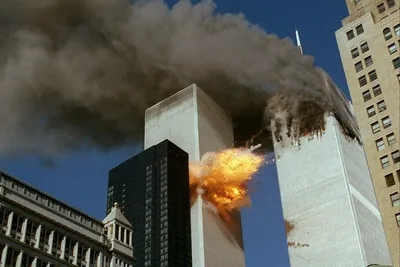 Американец выжил после прыжка в бассейн мемориала жертвам 11 сентября в  Нью-Йорке