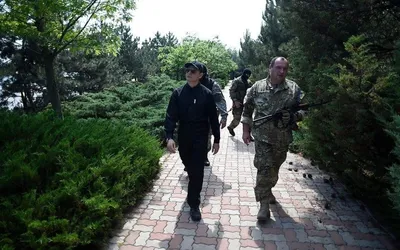 Дача Януковича в Урзуфе стала военной базой - видео