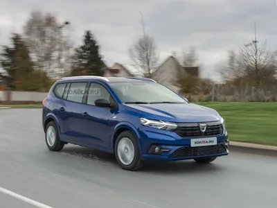 Sleeping in the car Dacia Logan MCV