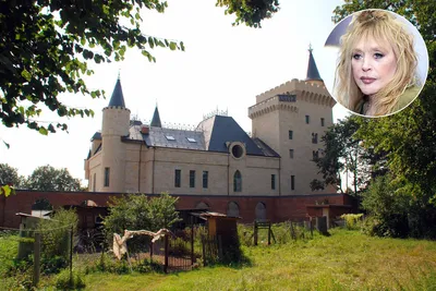 Пугачева продает свой замок в деревне Грязь за 1 миллиард рублей - Газета.Ru
