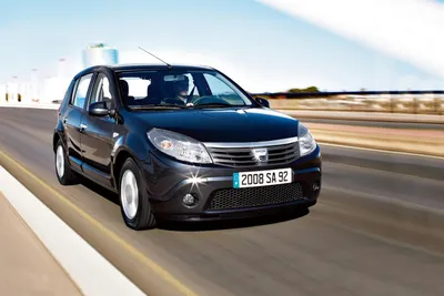 Dacia sandero hi-res stock photography and images - Alamy