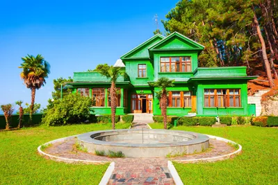 Дача Сталина на озере Рица, Абхазия: экскурсия, фото, цена