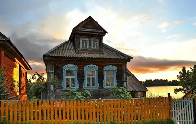 Деревянный дом в Русской деревне Stock Photo | Adobe Stock