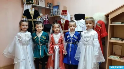 Редкий костюм ругуджинской невесты выставят в музее Дагестана |  Историческая мода, Этнические наряды, Костюм