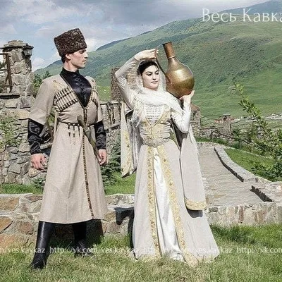 Дагестанский костюм девушки - 26 фото