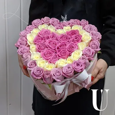 Цветы в коробке \"Дарю Сердце \" - заказать с доставкой недорого в Москве по  цене 6 900 руб.