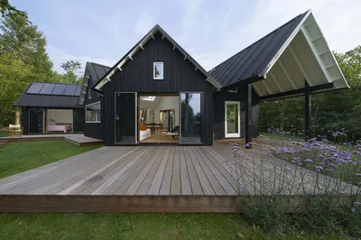 Датский дом в стиле «barnhouse» с канадским акцентом | Частная Архитектура  | Дзен