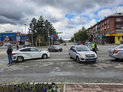 Внучке двух погибших в ДТП на ставропольской трассе оказывают помощь медики  | Своё ТВ