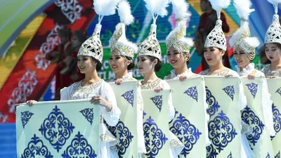 Вертикальный баннер на 1 мая – единства народов Казахстана [CDR] – ALLART.KZ