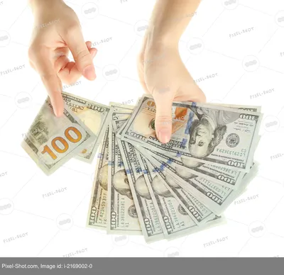 Фото рук с деньгами: скачать в формате JPG