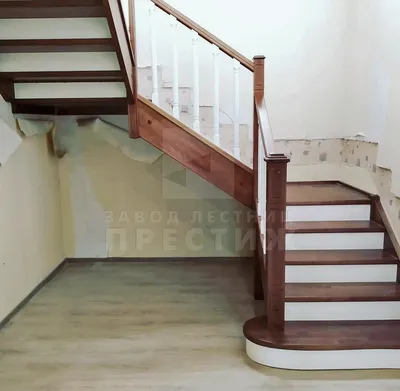 Трехмаршевая деревянная лестница для дома ЛС-1194 - купить в Москве, цена  от 537000 руб.