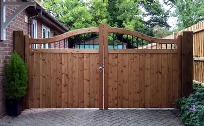 Деревянные ворота своими руками – самое надежное сооружение для частного  дома.