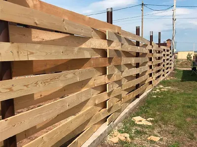 Деревянный забор своими руками!!! /Дешевый забор из дерева!!! - YouTube