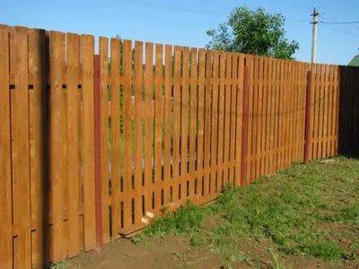 Как покрасить деревянный забор | Поделки для дачи и дома | Дзен