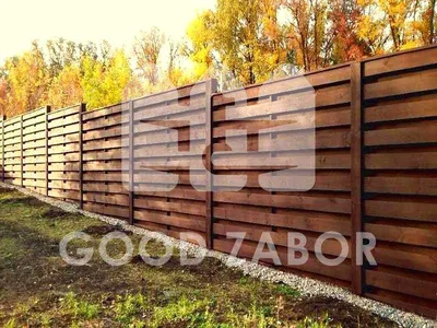 Недорогой забор из поликарбоната на фундаменте купить по цене 1645 руб в  Москве от производителя