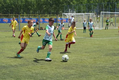 дети играют в футбол | ЧуткоеСердце.рф | Благотворительный Фонд