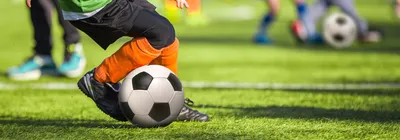 В Шотландии детям запретили играть в футбол: ученые нашли связь с деменцией  | Спорт | Селдон Новости