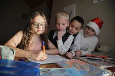 Актер Безруков и баскетболист Кириленко помогают детям-сиротам найти дом -  KP.RU