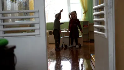 Как Россия украла тысячи детей из Украины и отдала их на «перевоспитание»  (UKR, ENG SUBS) - YouTube